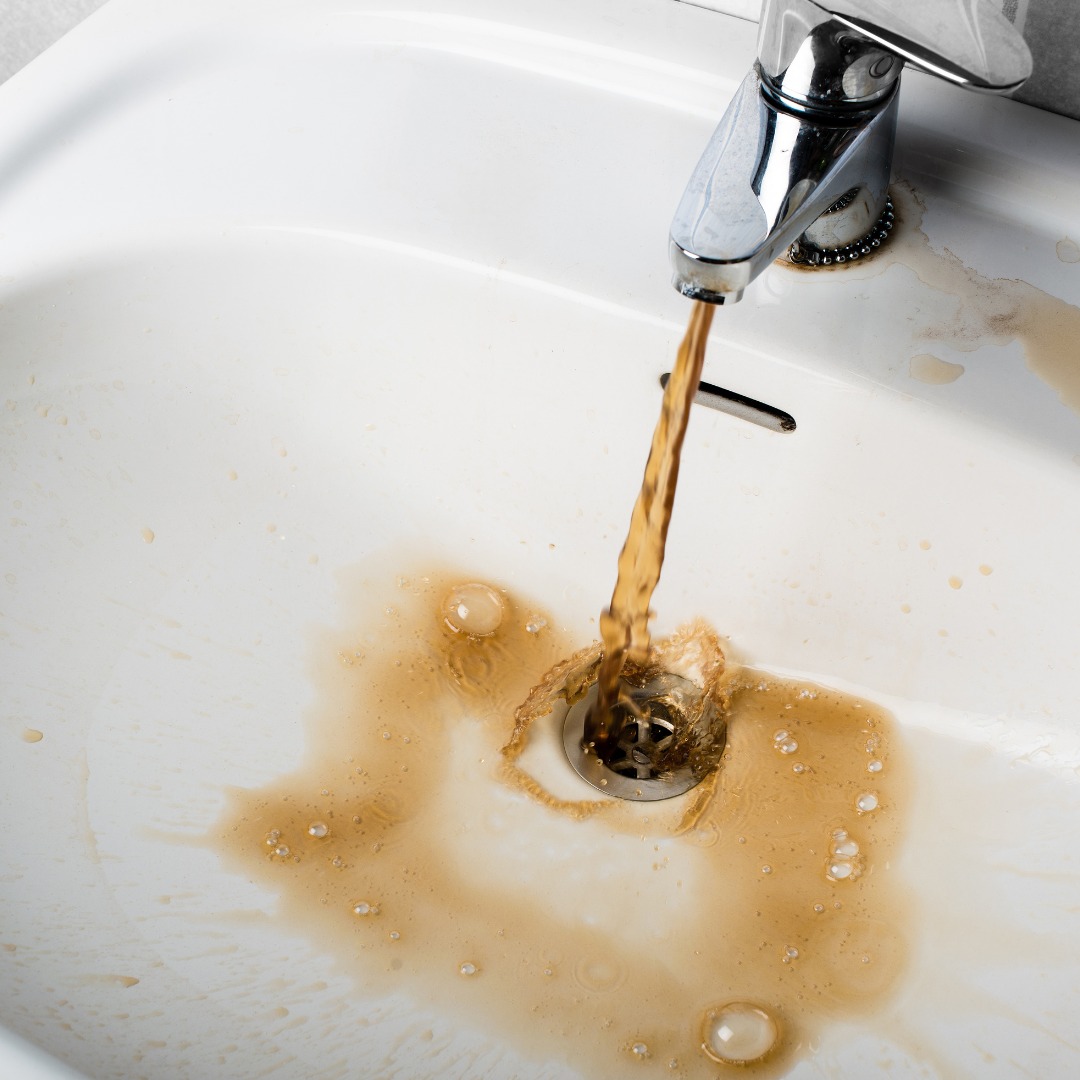 Why You Shouldnt Wait to Call a Plumber - Image 2